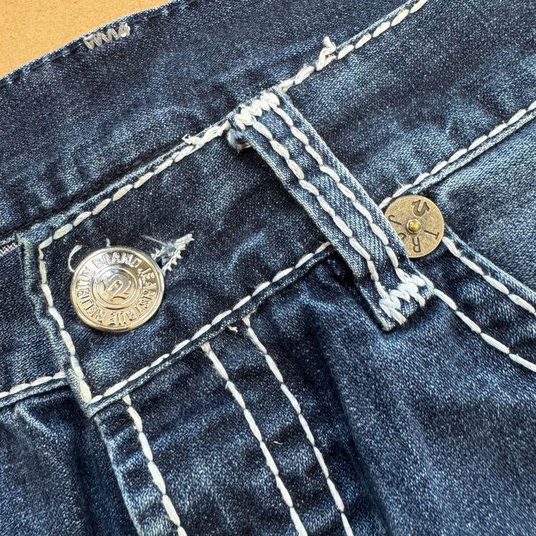 True Religion Jeans: True Religion World Tour straight jeans (Rock Revival 90s) – Usato da Rheinfelden venduto da sourced_limited 4