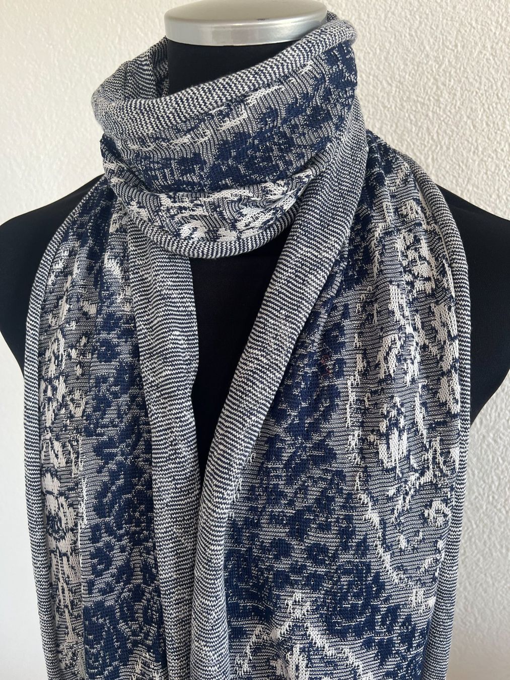 Colora Foulards, Tücher & Schals: Colora Schal, Dunkelblau/Weiss, NEU – Neu und originalverpackt aus Worb von farben20zauber 2