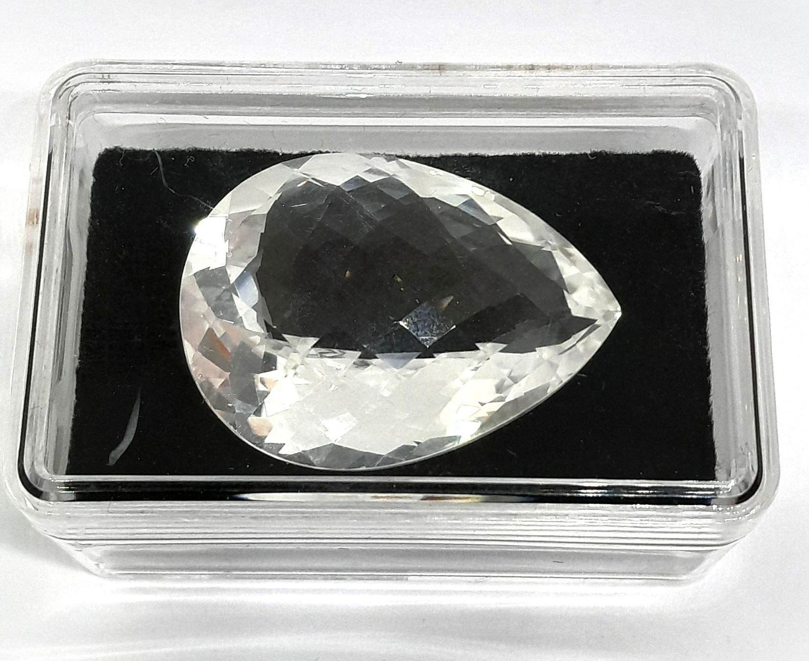 Pietre preziose: 1x Quartz clair 81.83 ct - Valeur 372.- Fr – Nuovo (secondo la descrizione) da Grimisuat venduto da Valgem