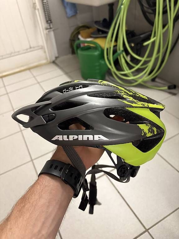 Alpina Caschi: Velohelm – Usato da Henggart venduto da aexelsurf