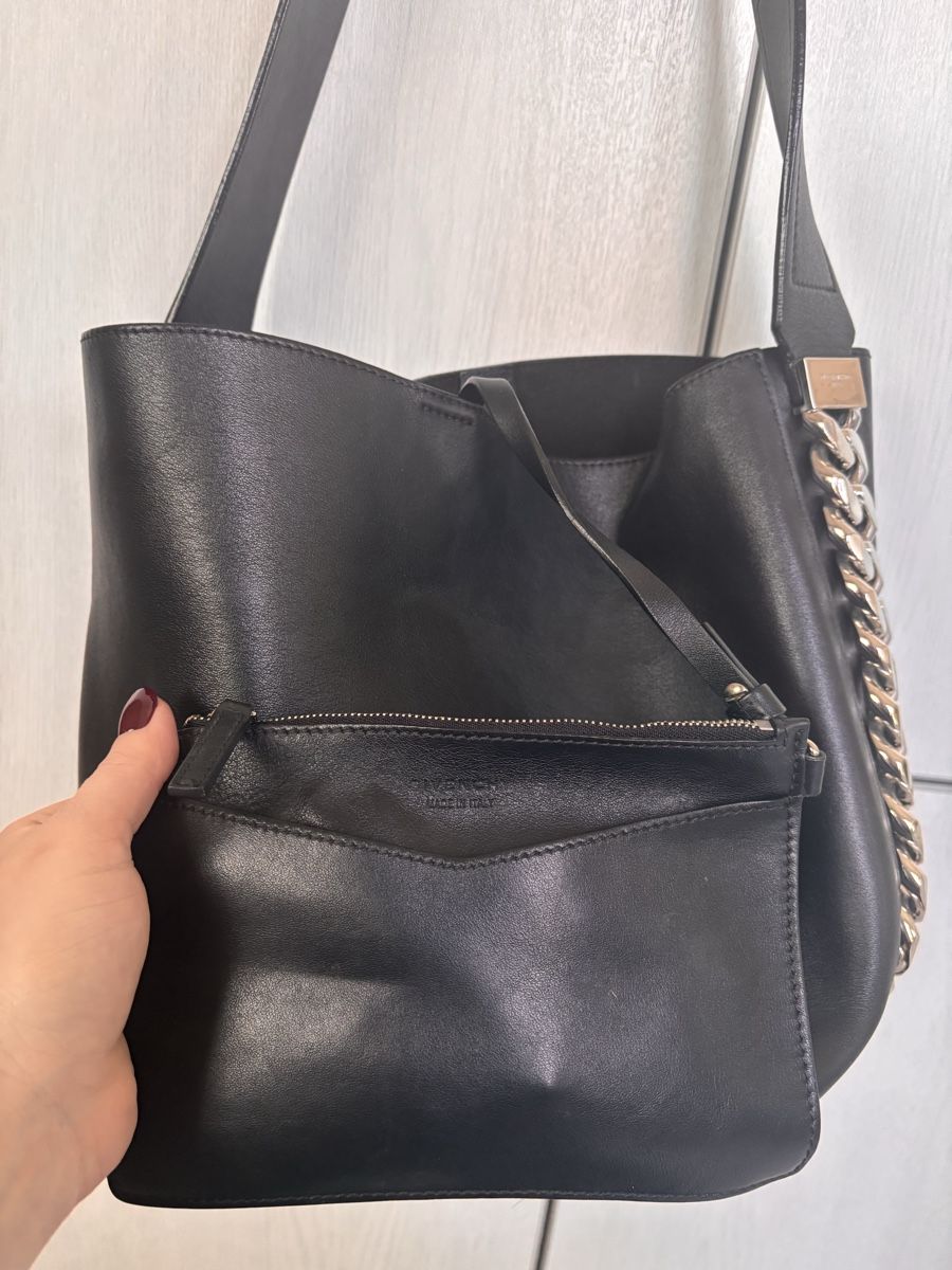 Givenchy Borse da donna: Givenchy Calfskin Infinity Bucket Bag Black – Nuovo (secondo la descrizione) da Oberrohrdorf venduto da api_s6d2 6