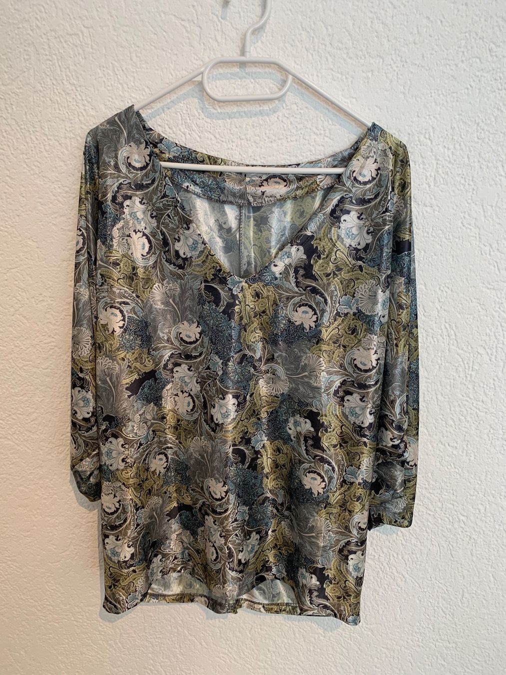 Camicette: Bluse grün mit Gürtel Schal Gr. S / M – Usato da Fislisbach venduto da KolibriSecondhand 1