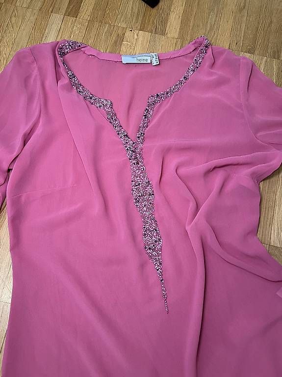 Camicette: Rosa Damenbluse mit hochwertigen Perlen  – Usato da Urdorf venduto da Marybyii 1