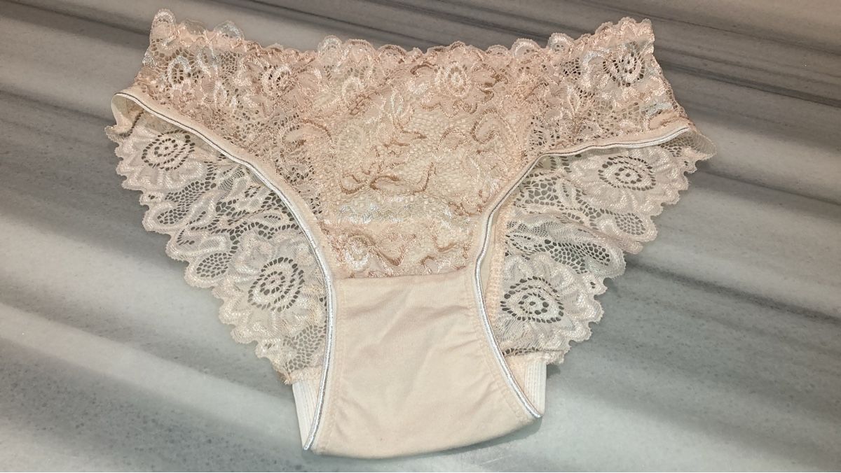 Autres dessous: Damen Slip Spitze,Grösse M nr.2 – D'occasion à Morschach par leonie87