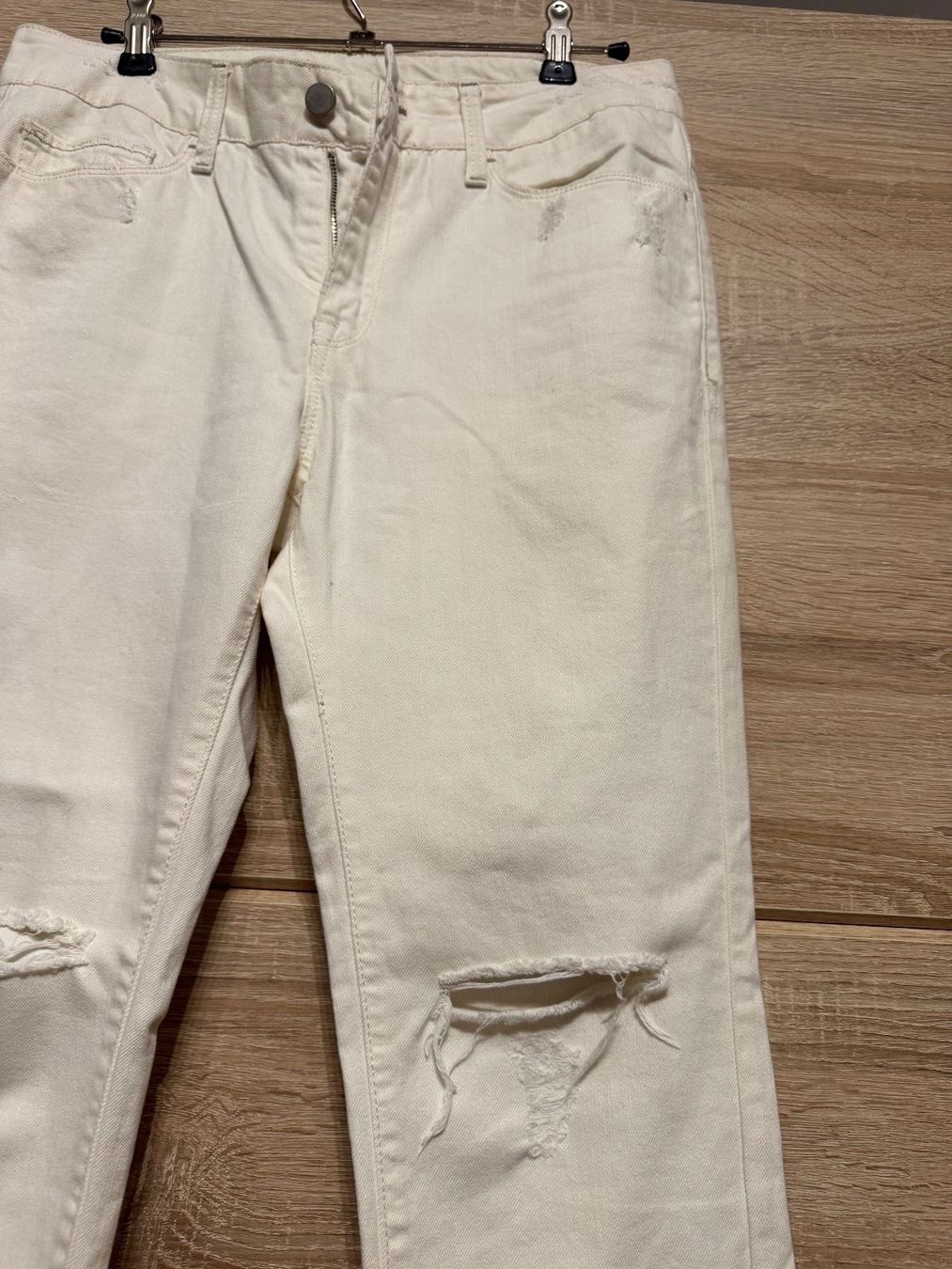 Mango Jeans: Jeans blanc droit – Usato da Montreux venduto da Izapechee 1