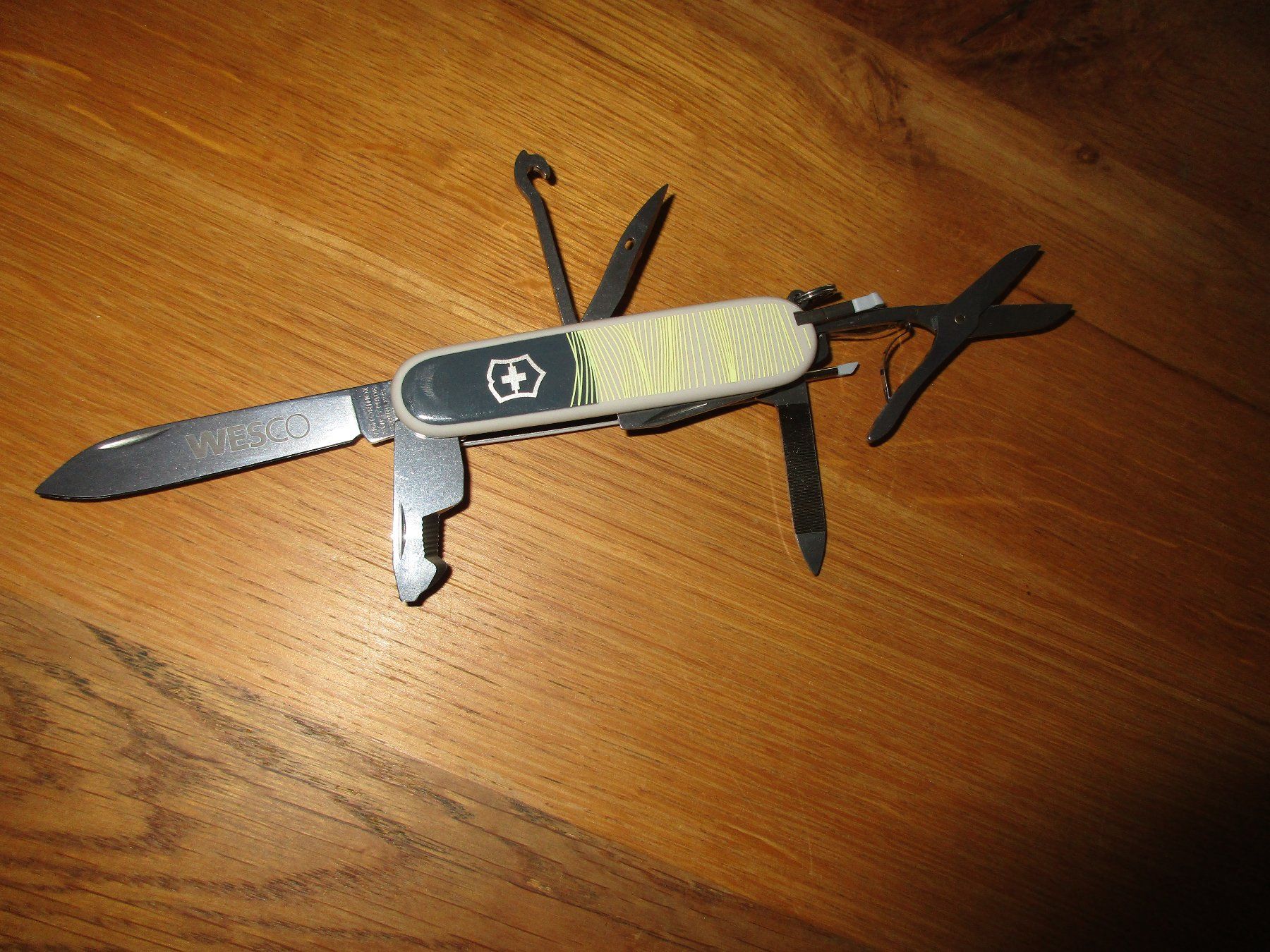 Victorinox Taschenmesser: Viktorinox Spezialedition WESCO – Neu und originalverpackt aus Niederwil AG von Cembalo