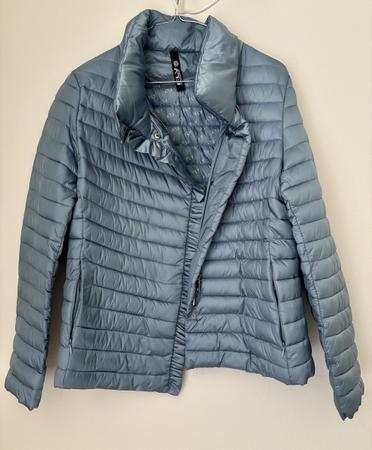 Leichte Steppjacke von FLY, Grösse 38