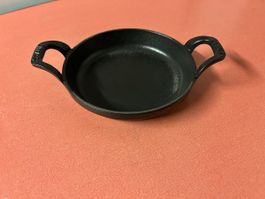 Staub Pfanne Gusseisen schwarz Durchmesser 13 cm gebraucht