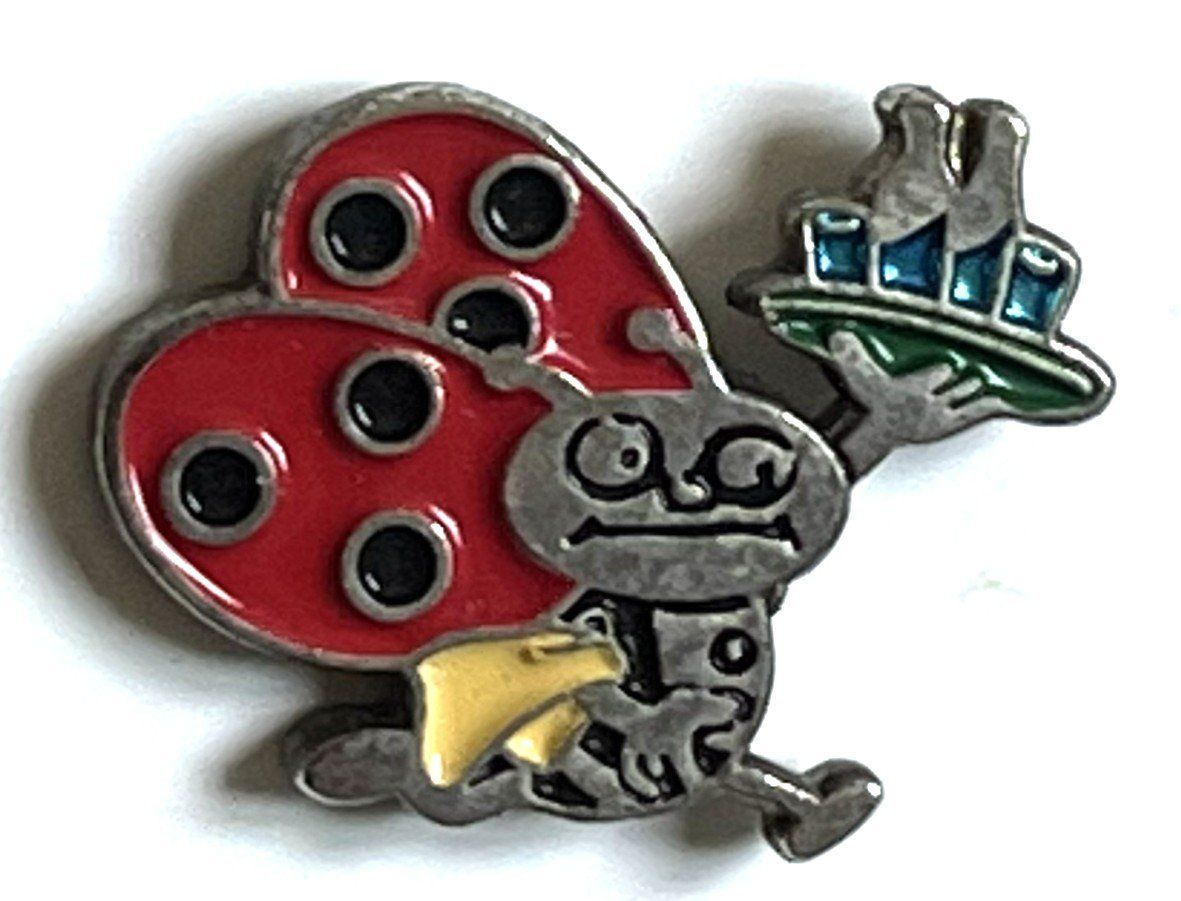 Placchette & Badge: Pin Käfer Kellner – Usato da Kriens venduto da TSCH1