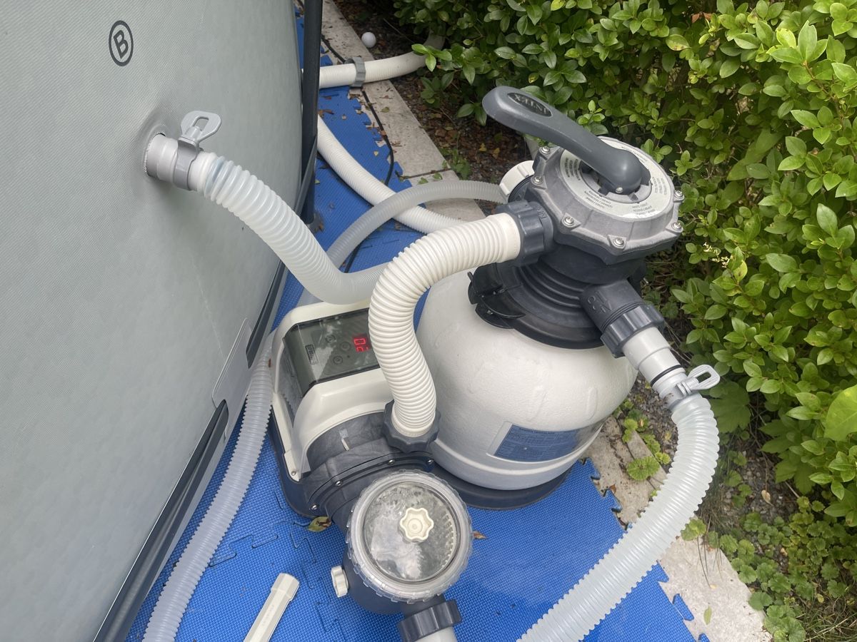 Intex Piscine: Schwimmbad – Usato da Schachen LU venduto da Pelendura 3