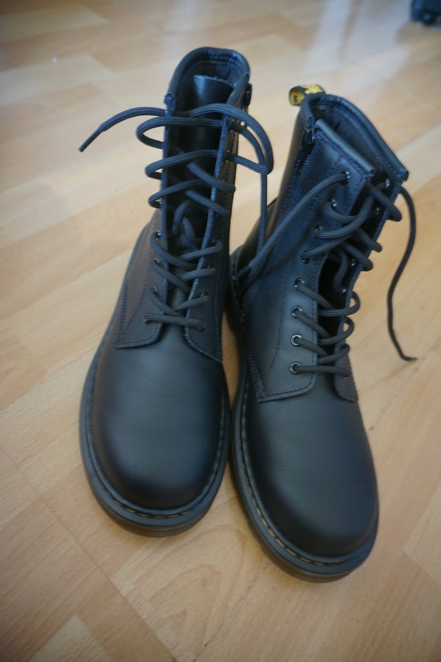 Dr. Martens Scarpe da uomo: Dr. Martens Stiefel Gr. 38, neuwertig – Nuovo (secondo la descrizione) da Zürich venduto da einalemjena