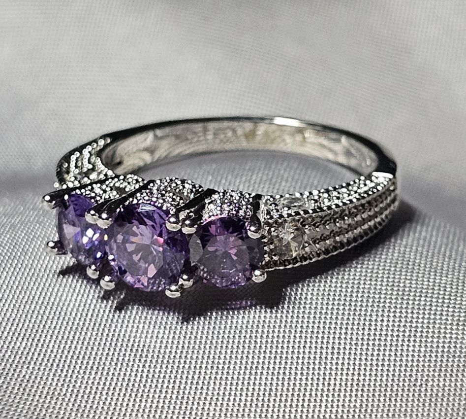 Anelli: Ring mit Amethyst, versilbert, Gr. US 9 (CH 60) – Nuovo (secondo la descrizione) da Grenchen venduto da maretop 5