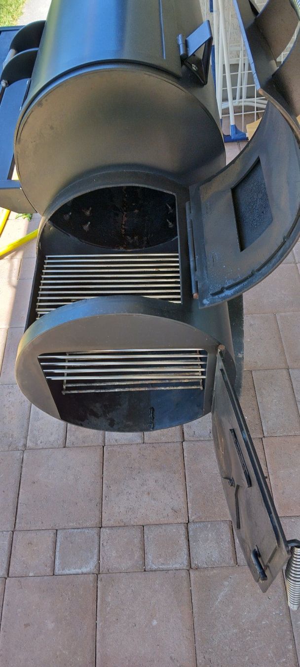 Grils: Smoker und Grill – D'occasion à Rüegsauschachen par globo7 6
