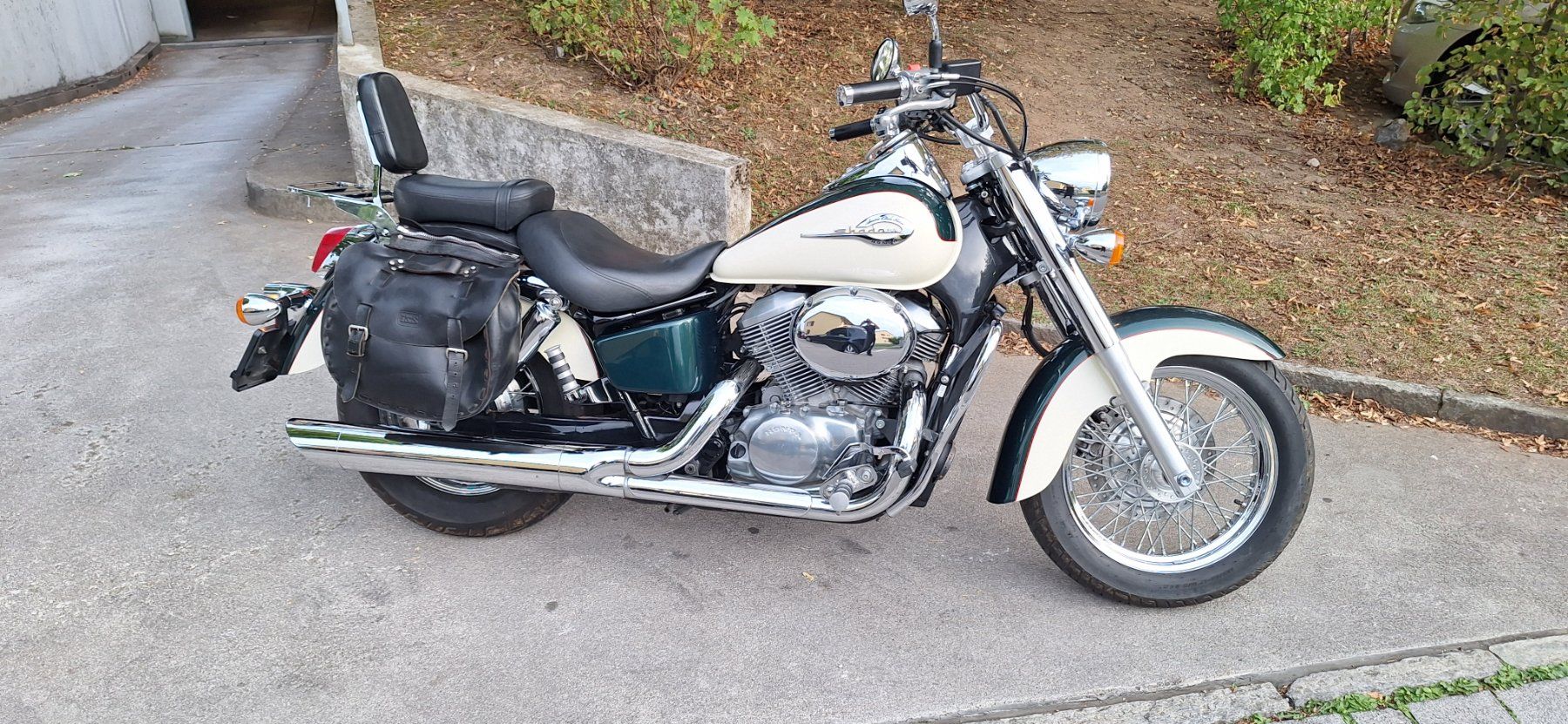 Honda Chopper: Honda VT 750C/C2 Shadow – Usato da Regensdorf venduto da Raketa 5