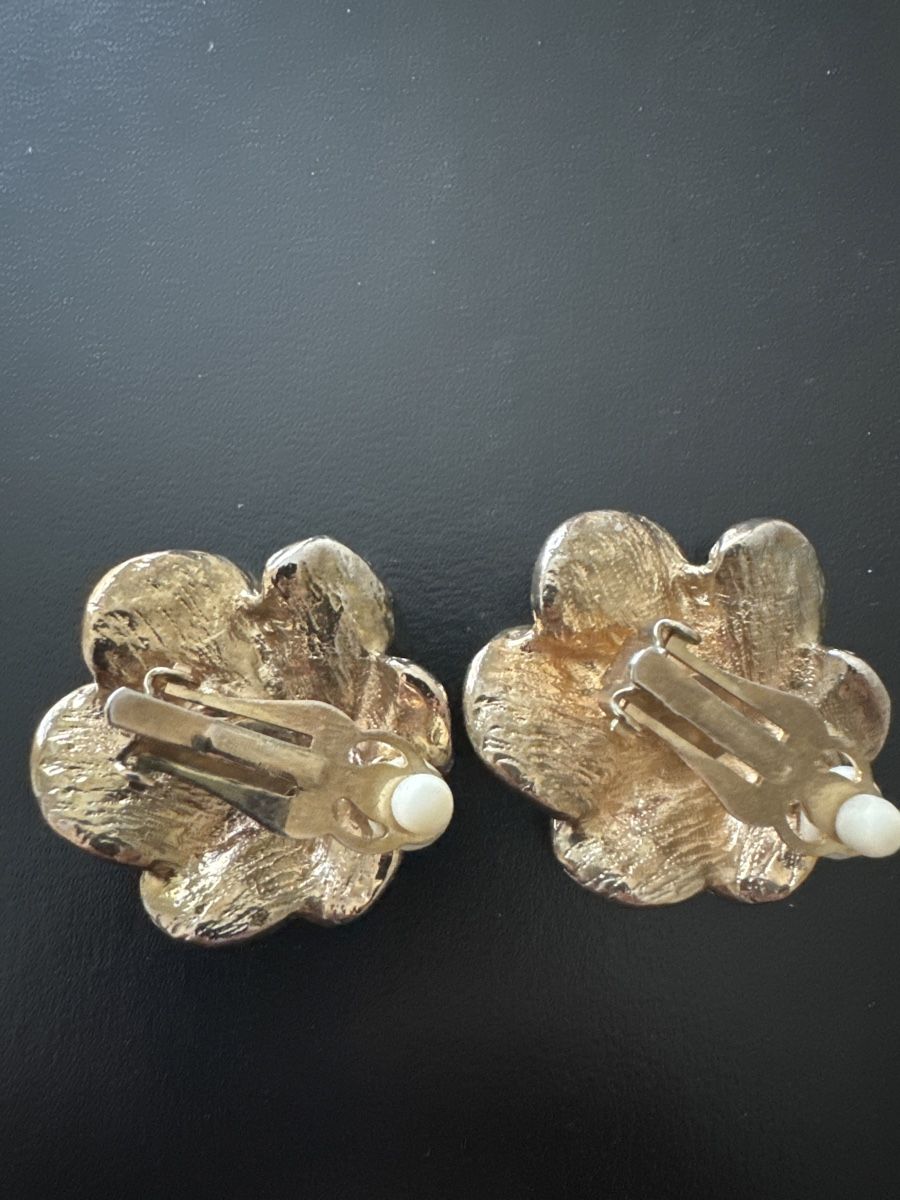 Orecchini pendenti & Orecchini a lobo: Vintage Clips Earrings – Usato da Binningen venduto da Sophiescloset 1