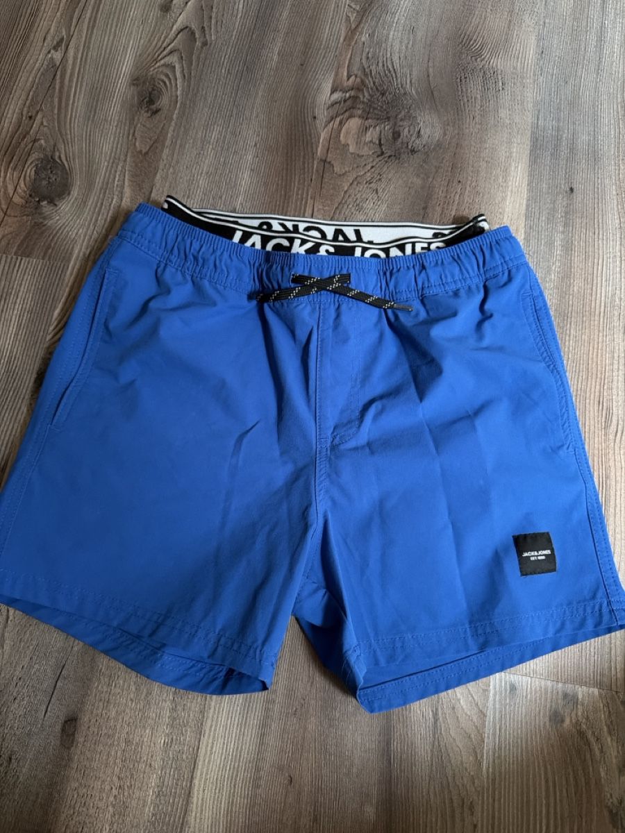 Lotti & Set di vestiti: Badehosen Set Jungs 140-152 – Usato da Nänikon venduto da broug 2