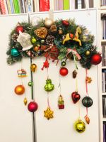 Christbaumkugeln Weihnachtsdeko Türkranz Fenstergirlande