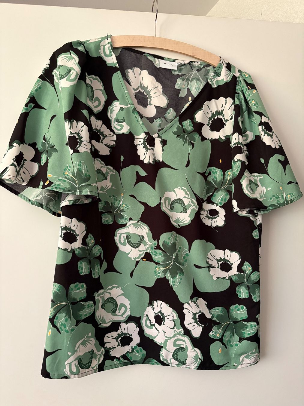 Tuniken: Tunique taille XL – Neu (gemäss Beschreibung) aus La Chaux-de-Fonds von ver_yj87