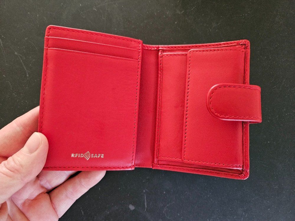 Brieftaschen: Kleine Portemonaie Moon Leder – Neu (gemäss Beschreibung) aus Sargans von Chicco051 1
