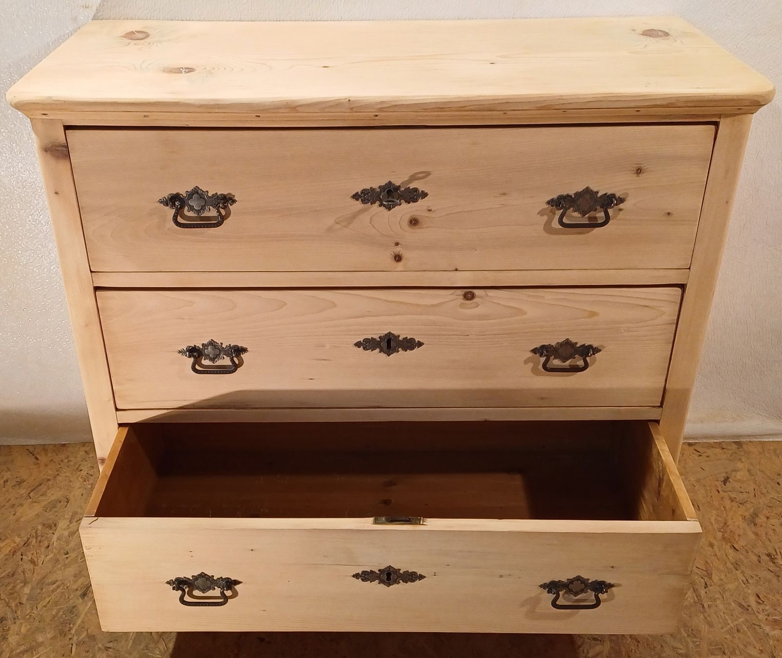 Commodes: AntikeTannenholz Kommode – D'occasion à Stettfurt par noaron 3