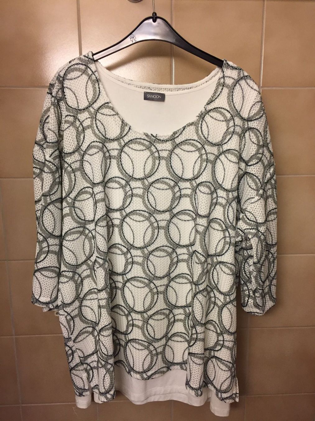 T-shirt: Samoon Damen Shirt , Gr. 48 – Usato da Dietlikon venduto da Trukaip
