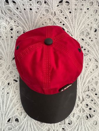 GAP Kappe Rot Braun für Sommer