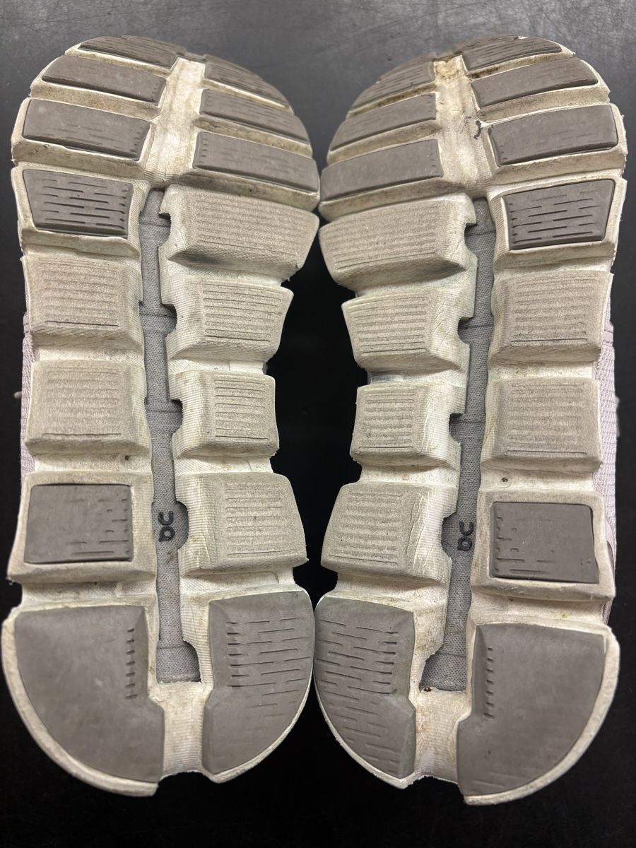 On Damenschuhe: On Cloud Laufschuhe, Grösse 38 – Gebraucht aus Büren an der Aare von Nikito2001 5