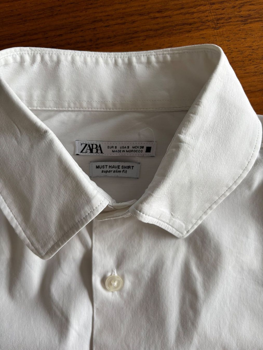 Zara Camicie: Hemden weiss von Zara – Usato da Dietwil venduto da daro02