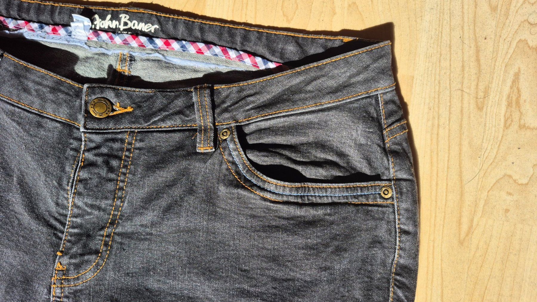 John Baner Jeans: Schwarze John Baner Jeans, Grösse 46 – Usato da Engi venduto da Mil_31 1