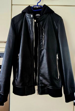 Zara UNISEX Jacke mit Kapuze, Grösse M