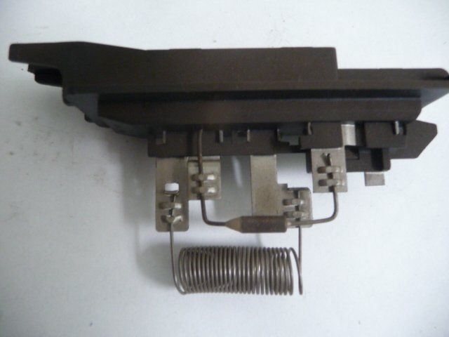 Renault Alle Autoersatzteile: Renault Gebläsewiderstand 77 01 036 912 – Neu und originalverpackt aus Einsiedeln von Renaultparts 2