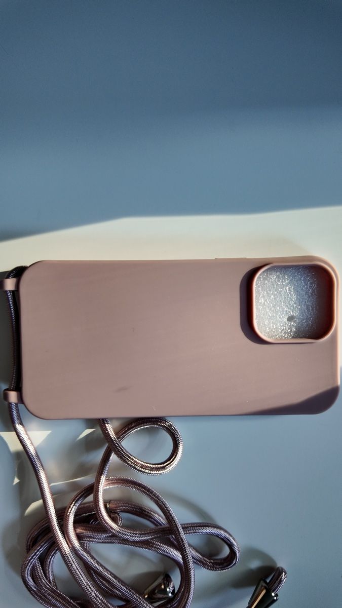 Cover & Protezioni schermo: Coque d’iPhone 13 Pro Max couleur vieux rose avec un cordon – Nuovo e nell'imballaggio originale da Denges venduto da val_j8w7 1