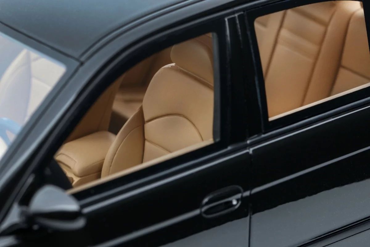 Otto Models Modellautos: 1:18 BMW M5 E39 Otto Models – Neu und originalverpackt aus Baar von Cai 2