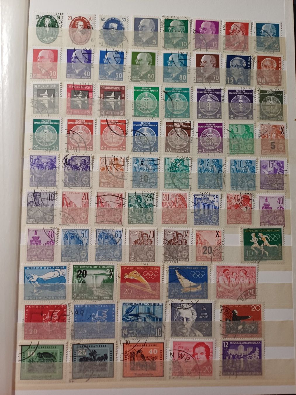 Alle Briefmarken: Sehr schönes DDR Lot – Gebraucht aus Zürich von Atad