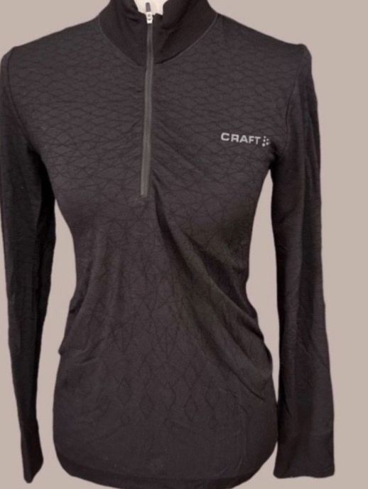 Craft Pullover & Sweatshirts: CRAFT  pull – Gebraucht aus Vuisternens-Romont von gol_xp6p 4