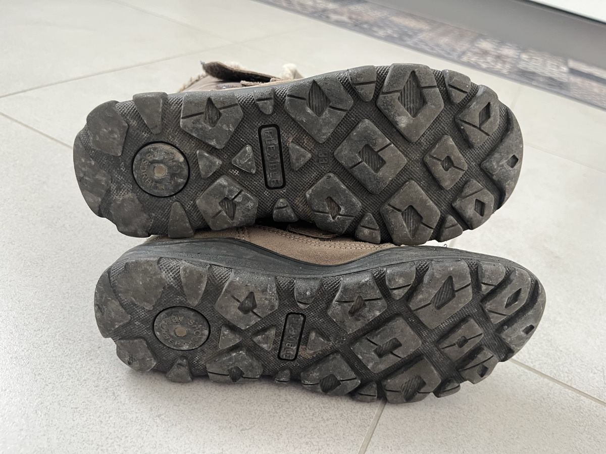 Scarpe per ragazze: Bottes fille taille 32-33 – Usato da Gland venduto da ideoreve 2
