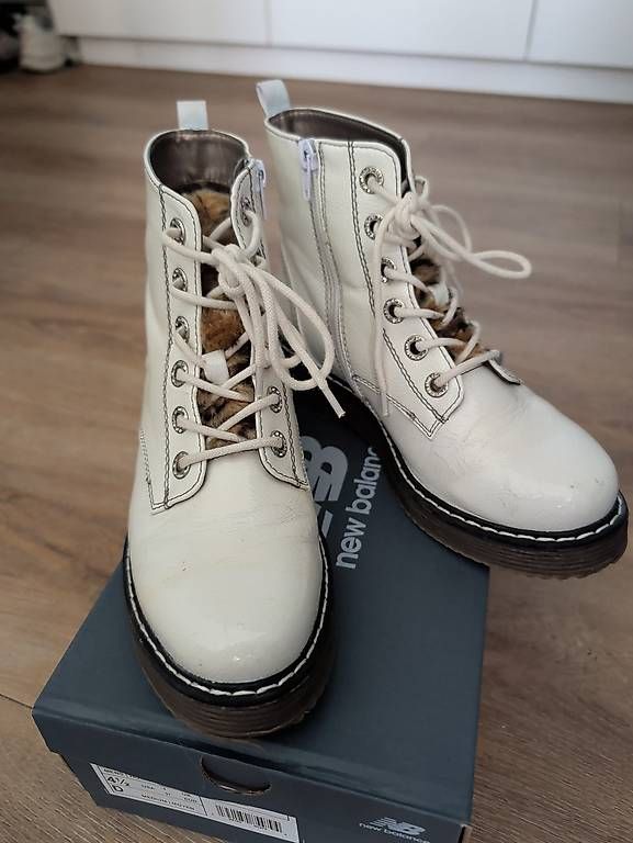 Bugatti Scarpe da donna: Bugatti Damen Boots white Gr. 37 – Usato da Schwarzenbach SG venduto da ana_vb2s 1