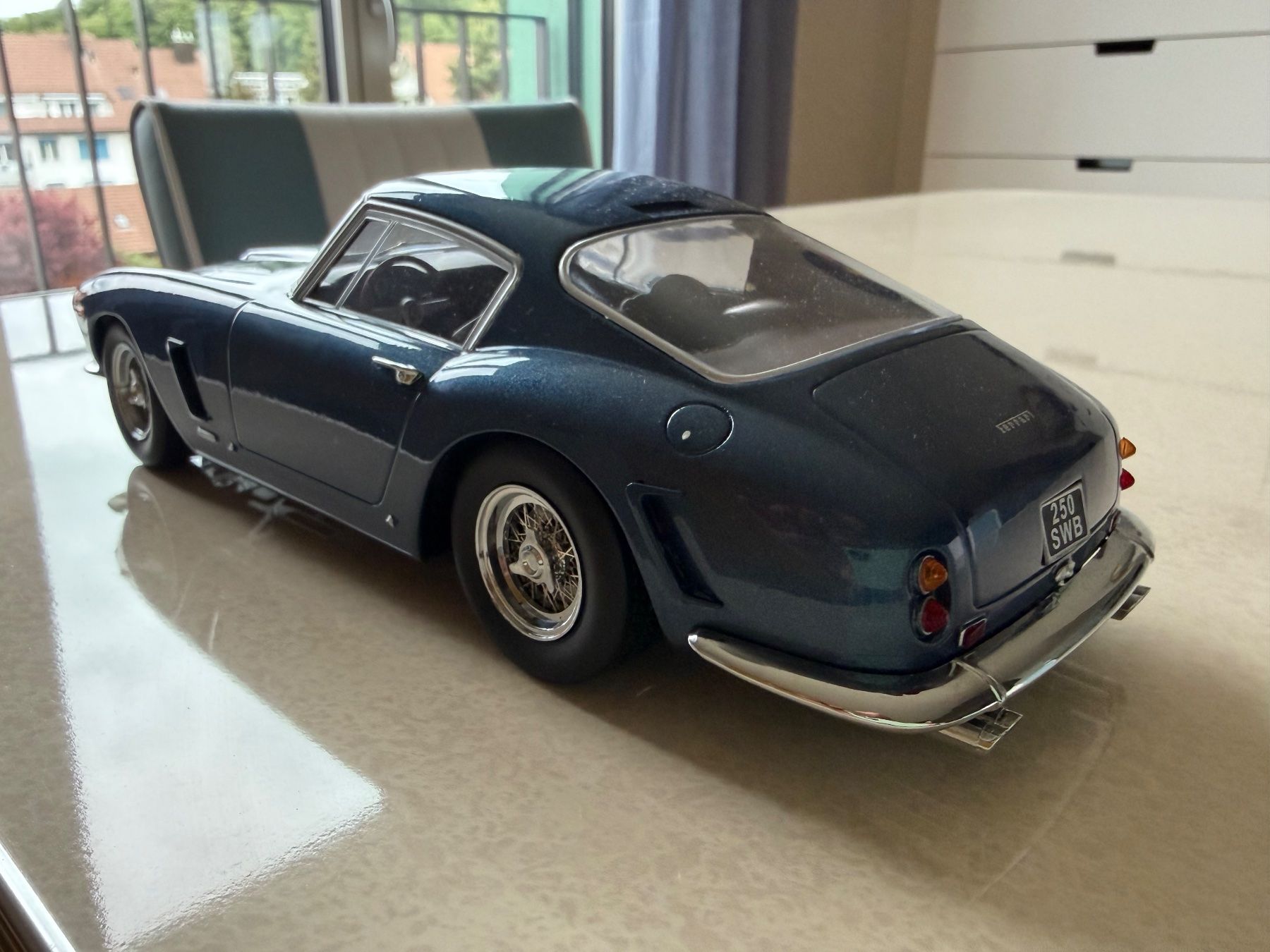 Ferrari Modellini d'auto: Ferrari 250 SWB Modellauto 1:18 – Usato da Fehraltorf venduto da jnhagmann