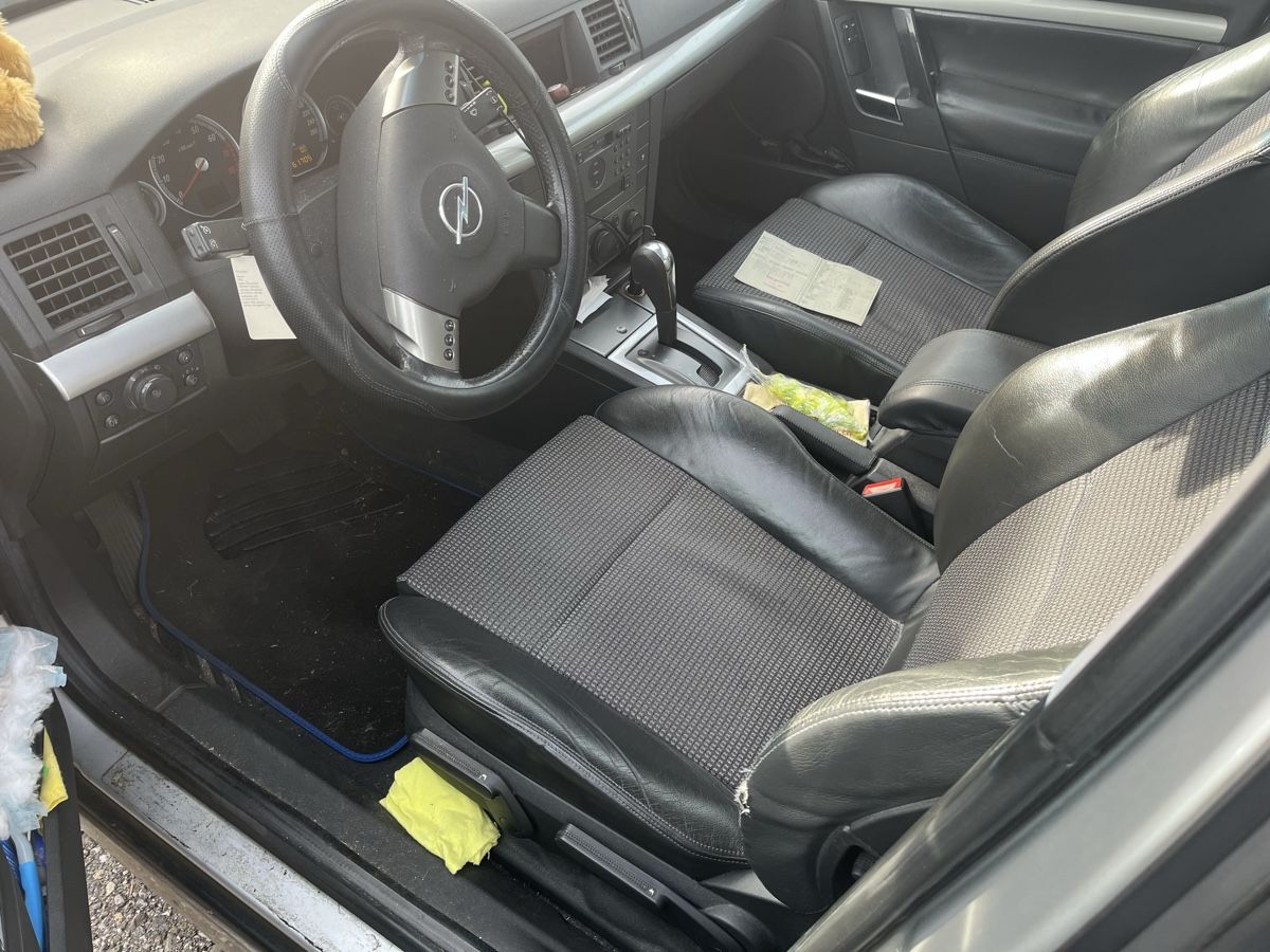 Opel Autos: OPEL VECTRA C32 – Gebraucht aus Solothurn von Eszauto 4