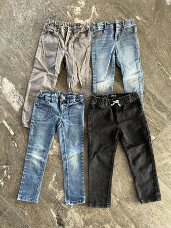 Gr. 104: 4 Kinderhosen