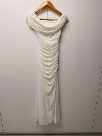 Abendkleid weiss gerafft schulterfrei, Gr. XS (dehnbar)