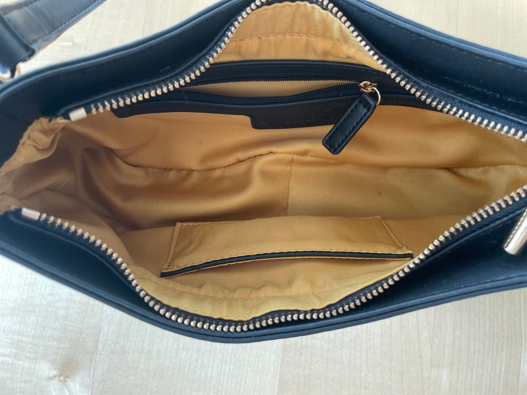 Liu Jo Borse da donna: Handtasche von LIU JO – Nuovo (secondo la descrizione) da Zürich venduto da Carmen06 2