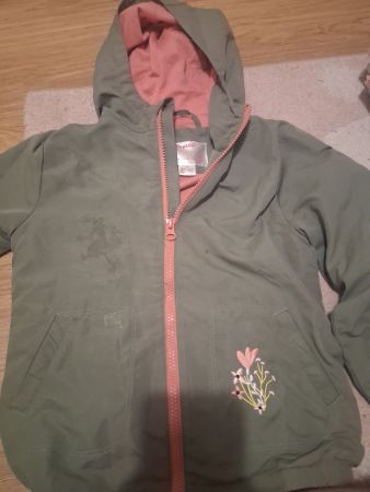 Frühlingsjacke Gr. 110 Mädchen Olivgrün mit Katzenmotiv
