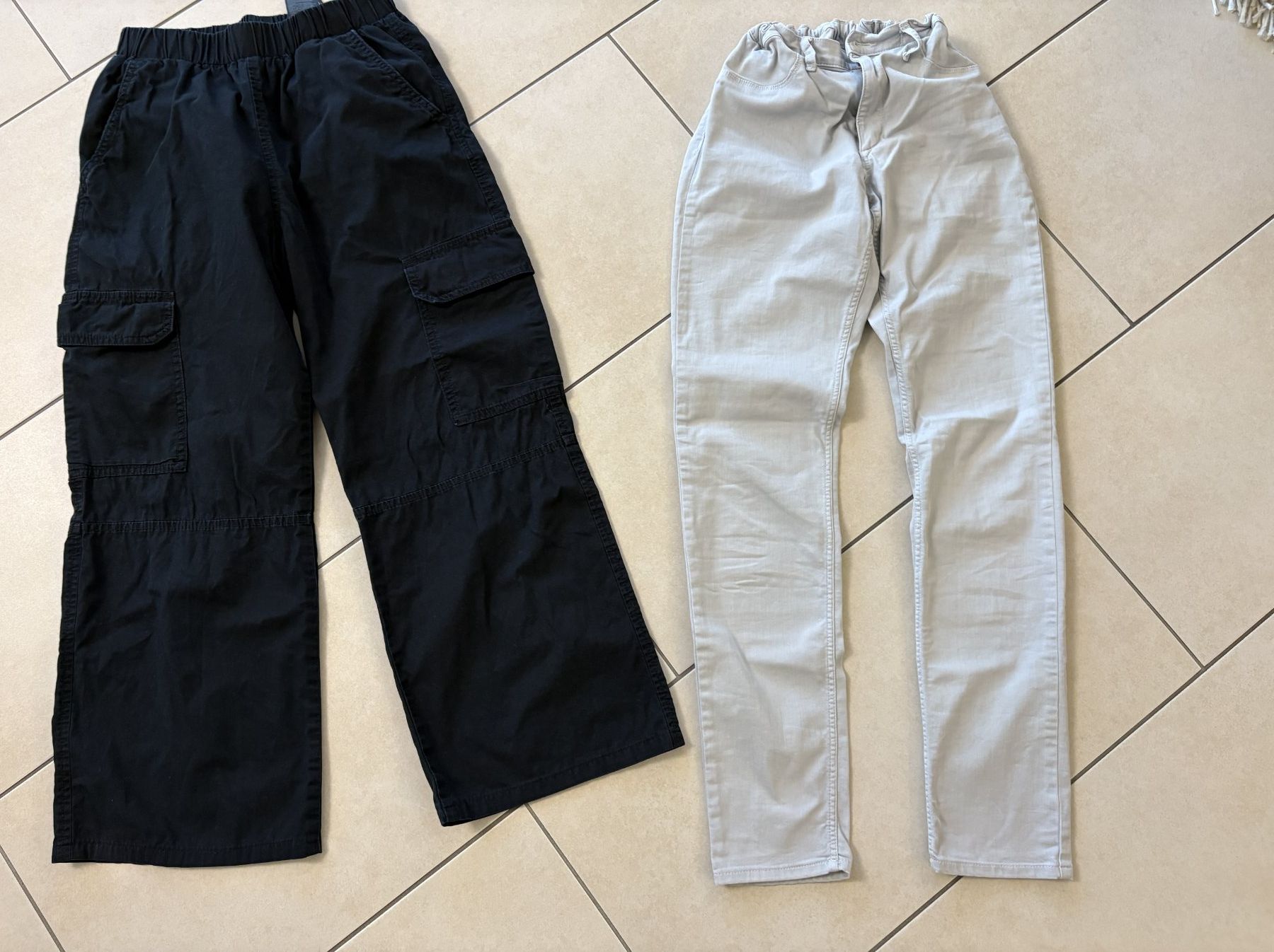 Pantaloni: Hosen Set – Usato da Küssnacht am Rigi venduto da icbicb