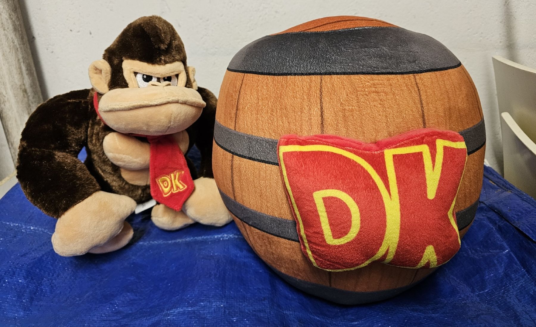 Nintendo Spielzeuge: Donkey Kong Plüsch & Kissen Set – Neu (gemäss Beschreibung) aus St. Gallen von plh_n2wm