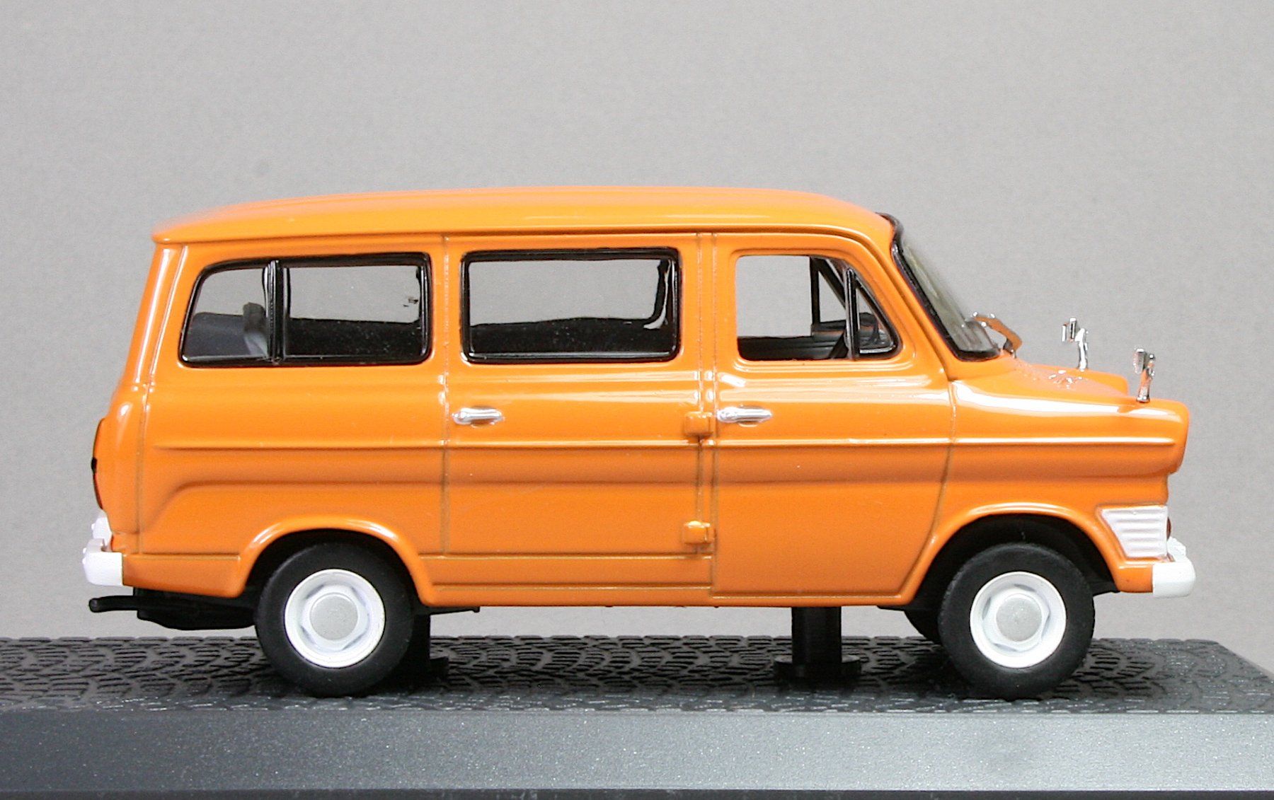IXO Modellautos: Atlas/IXO Ford Transit 1969 – Neu und originalverpackt aus Elsau von Peekay8 6