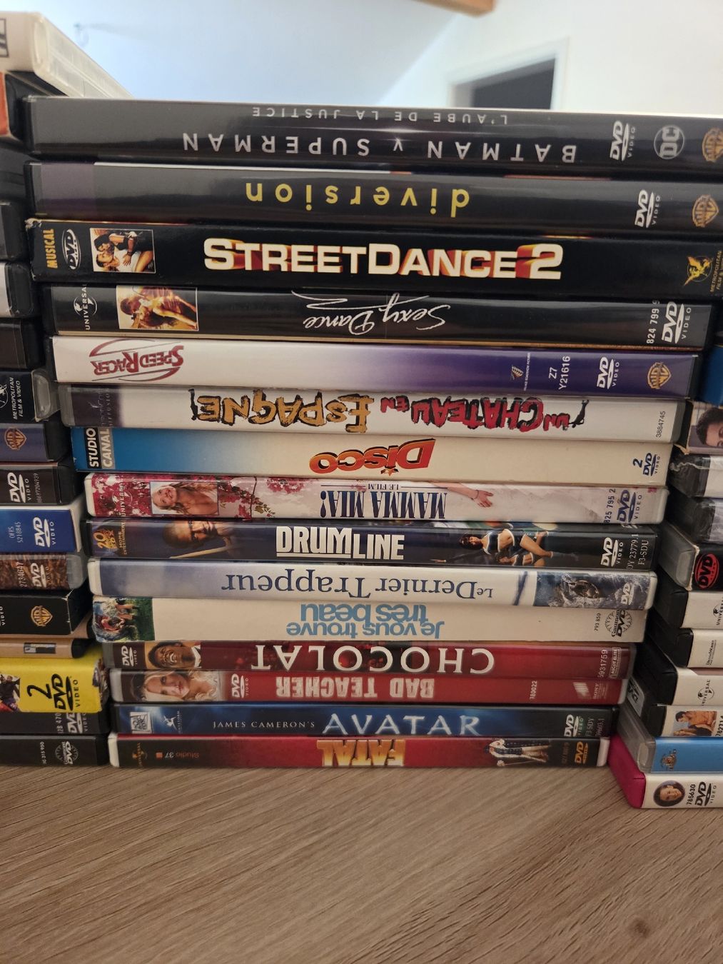 Tutti i DVDs: Gros lot de 47 DVD  – Usato da Tramelan venduto da mic_5lzm 1