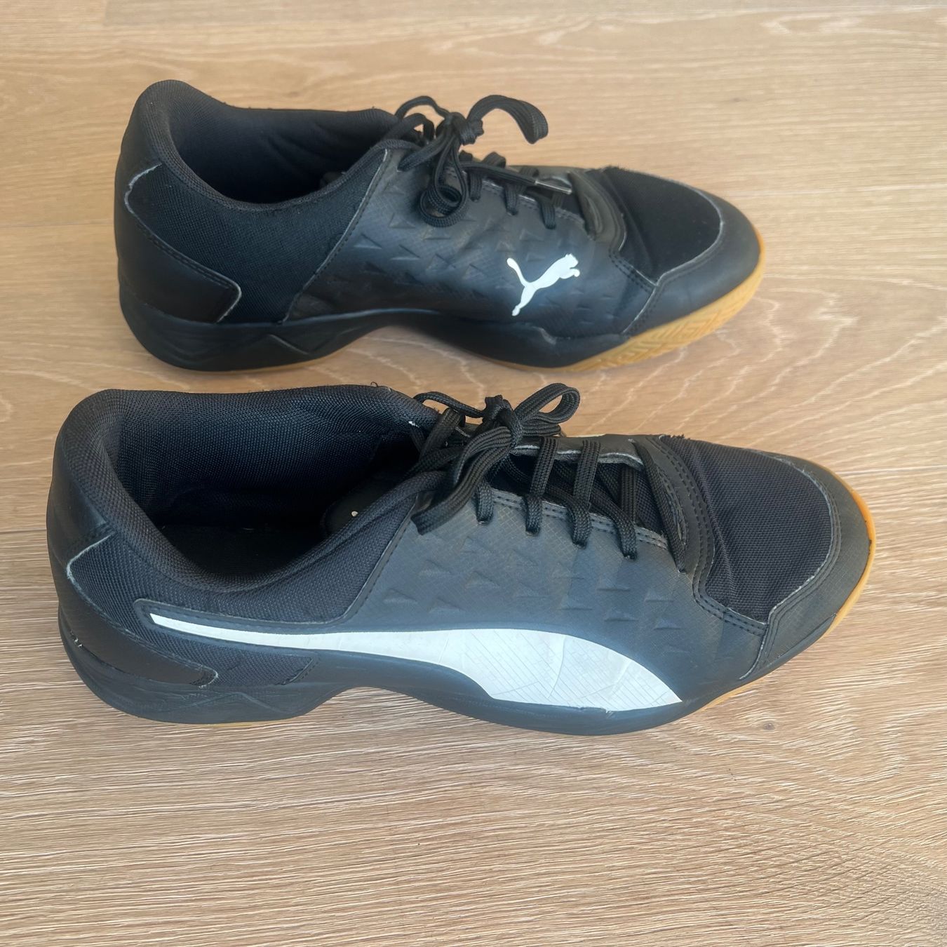 Puma Scarpe da uomo: Puma Hallenturnschuh Gr. 42,5 – Usato da Böckten venduto da Yvonne70