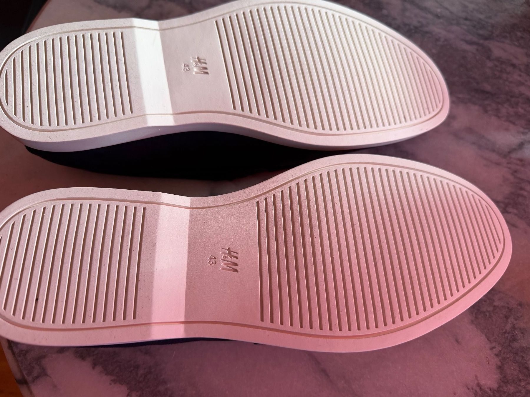H&M Scarpe da uomo: Loafers à couture mocassin – Nuovo (secondo la descrizione) da Petit-Lancy venduto da ray_w6jy 2
