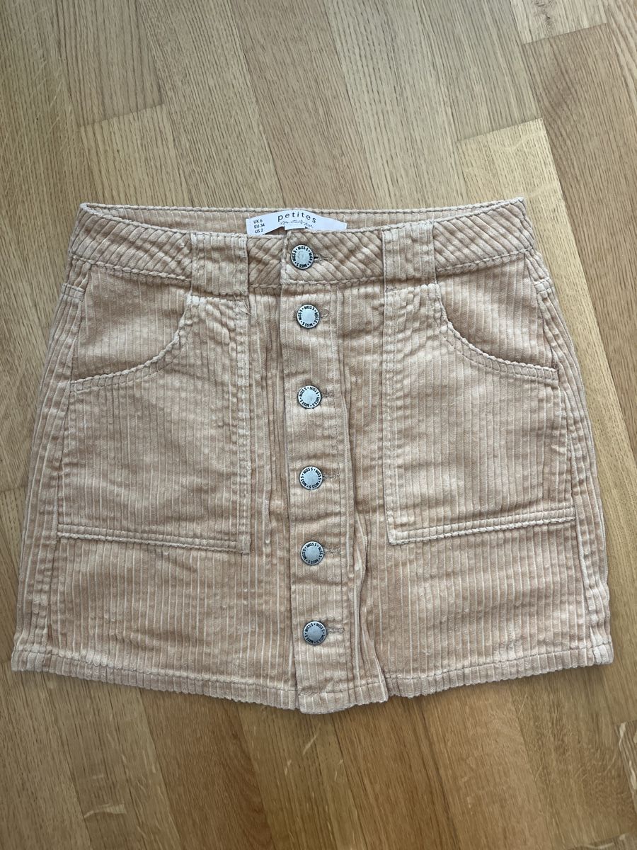 Röcke: Miss Selfridge Petites Cordrock – Gebraucht aus Dietikon von na_129